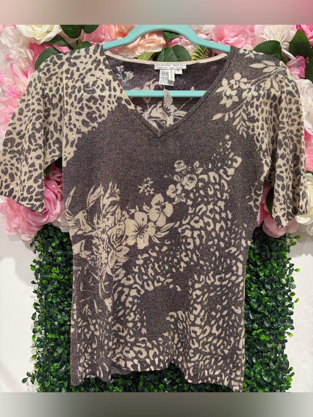 Alberto Makali Cream & Brown V‑Neck Short Sleeve Animal Floral Mix Top
